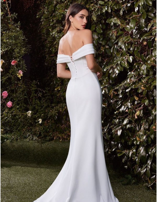 Vestido de novia con escote de corazón y abertura en la... 2