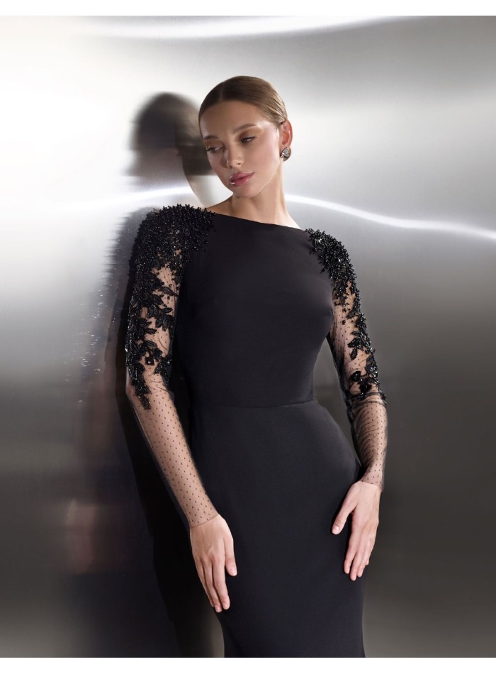 Vestido de fiesta largo negro con mangas largas...