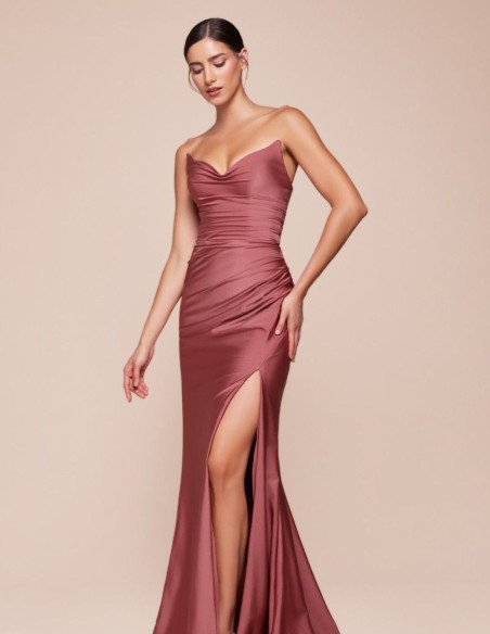 Gown satin dress with sweetheart neckline for guests