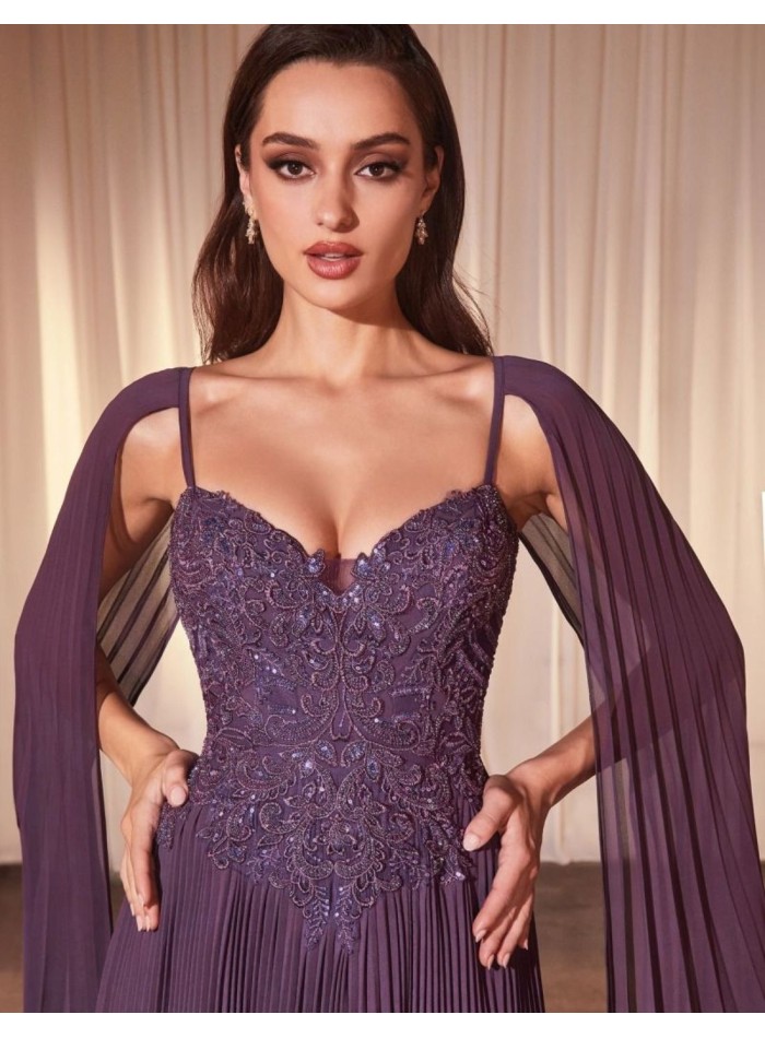 Vestido largo para invitada con cuerpo bordado...