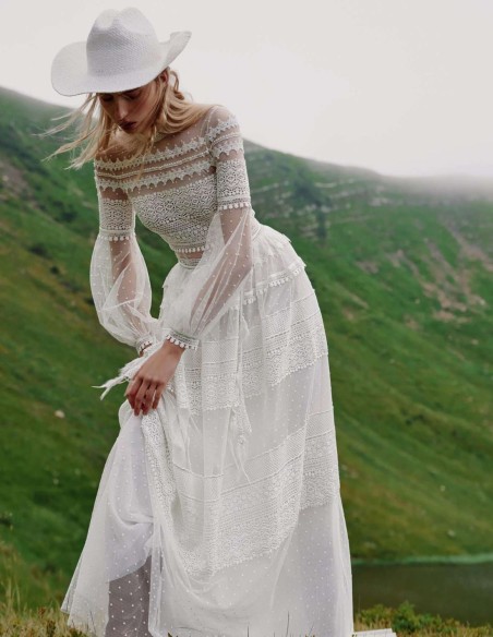 Vestido de novia largo de tul y encaje marfil Vestido de novia largo de tul y encaje marfil