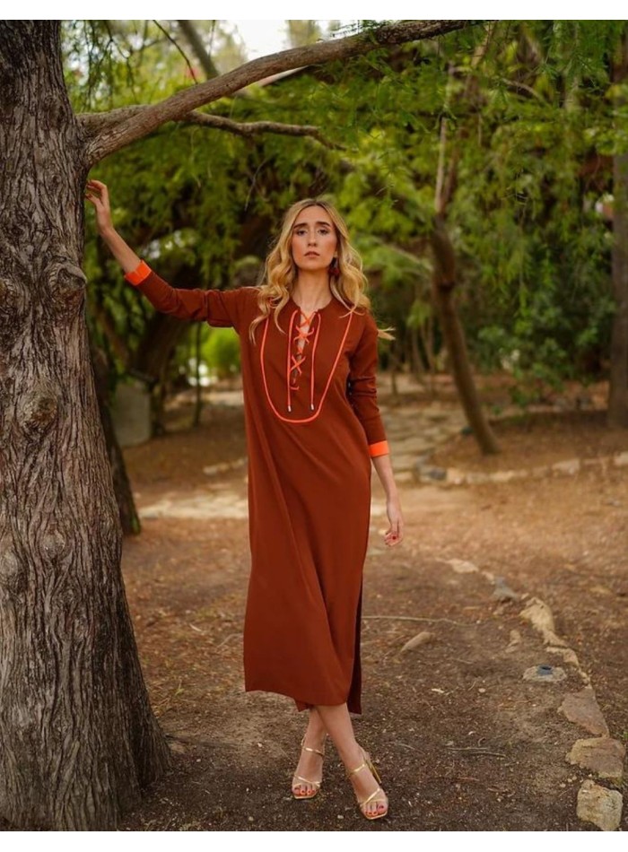 Brown kaftan with slit