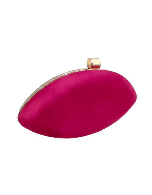 Fuchsia suede party bag with golden brooch 2