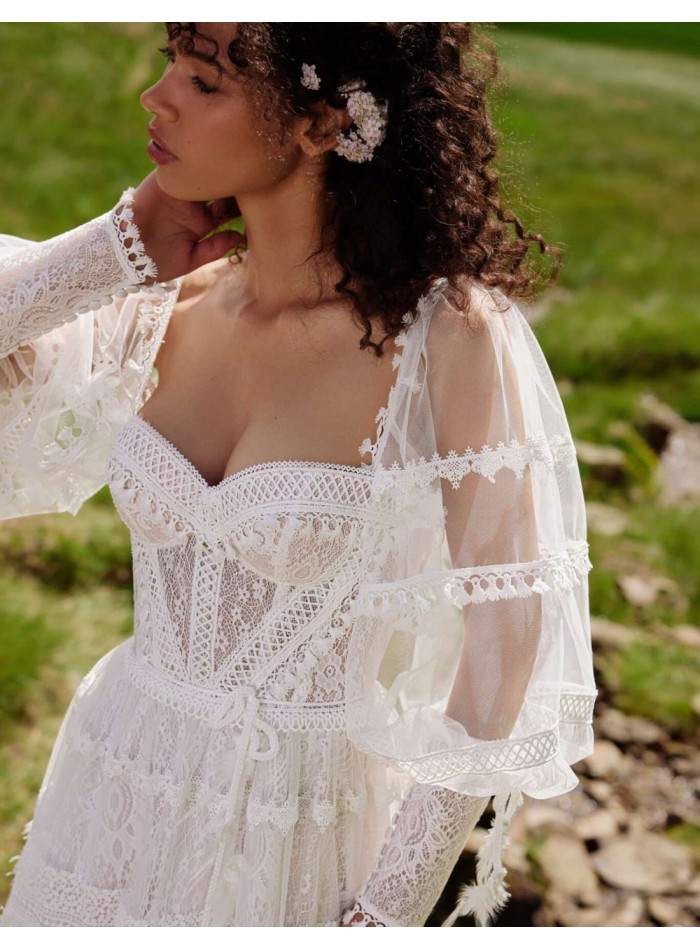 Vestido largo de novia con escote corazón...