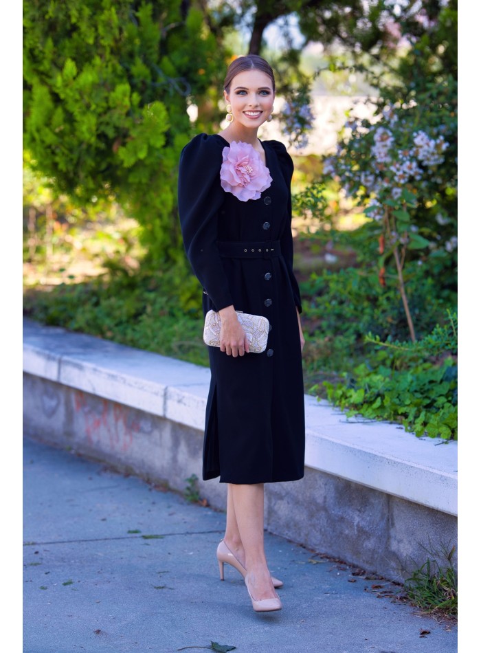 Vestido de fiesta midi con detalle flor para invitada