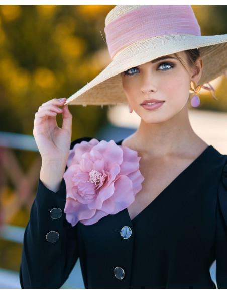 Vestido de fiesta midi con detalle flor para invitada