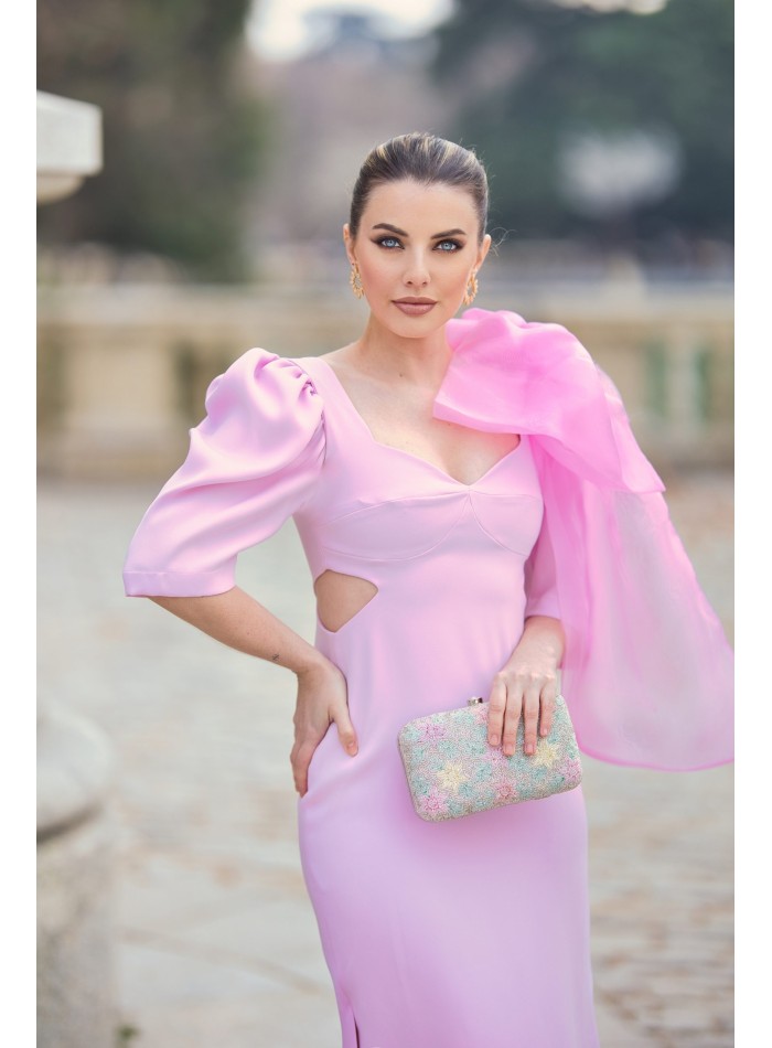 Robe d'invité midi avec découpe et nœud maxi