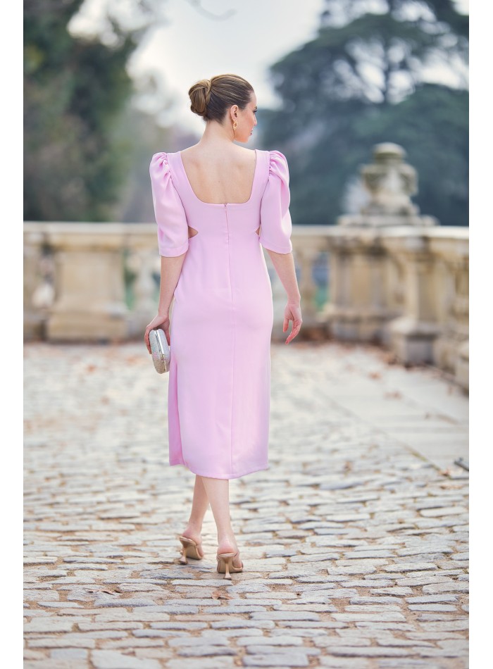 Robe d'invité midi avec découpe et nœud maxi