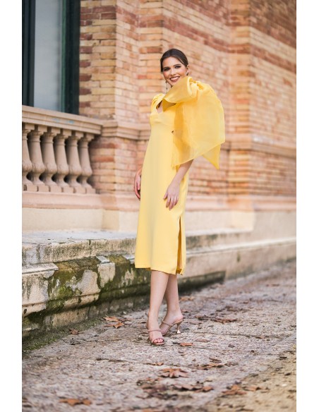 Robe midi avec fente, découpe et maxi nœud