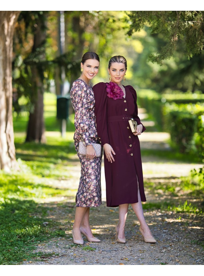 Chemisier d'invité avec encolure en V et...