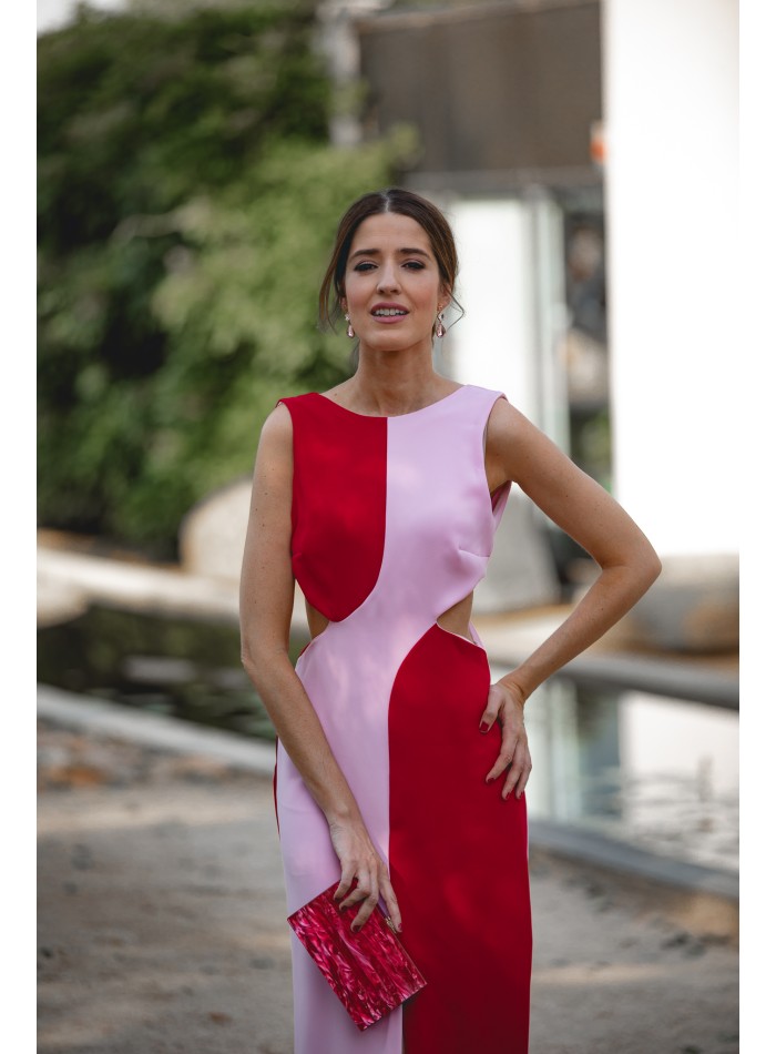Vestido midi bicolor para invitada con cut-out