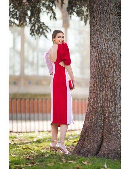 Bicolor midi dress with cut-out for guest