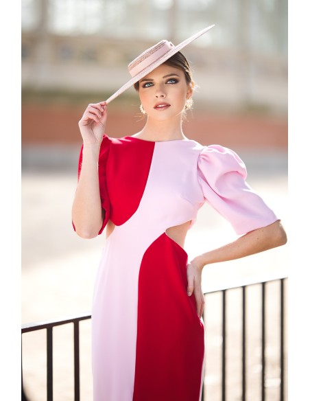 Robe midi bicolore avec découpe pour les invités