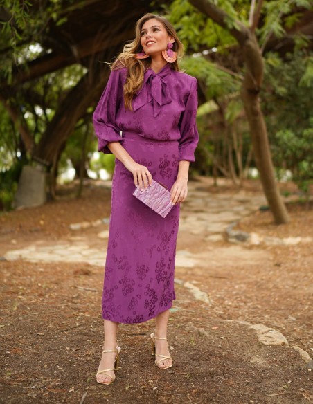 Falda midi morada de flores Falda midi morada de flores
