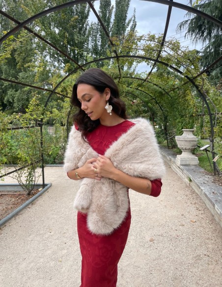 Étole courte en fourrure végétalienne