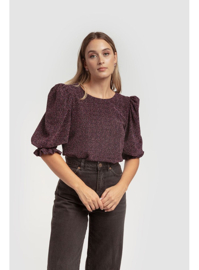 Blusa negra lúrex con mangas abullonadas y detalle de volantes