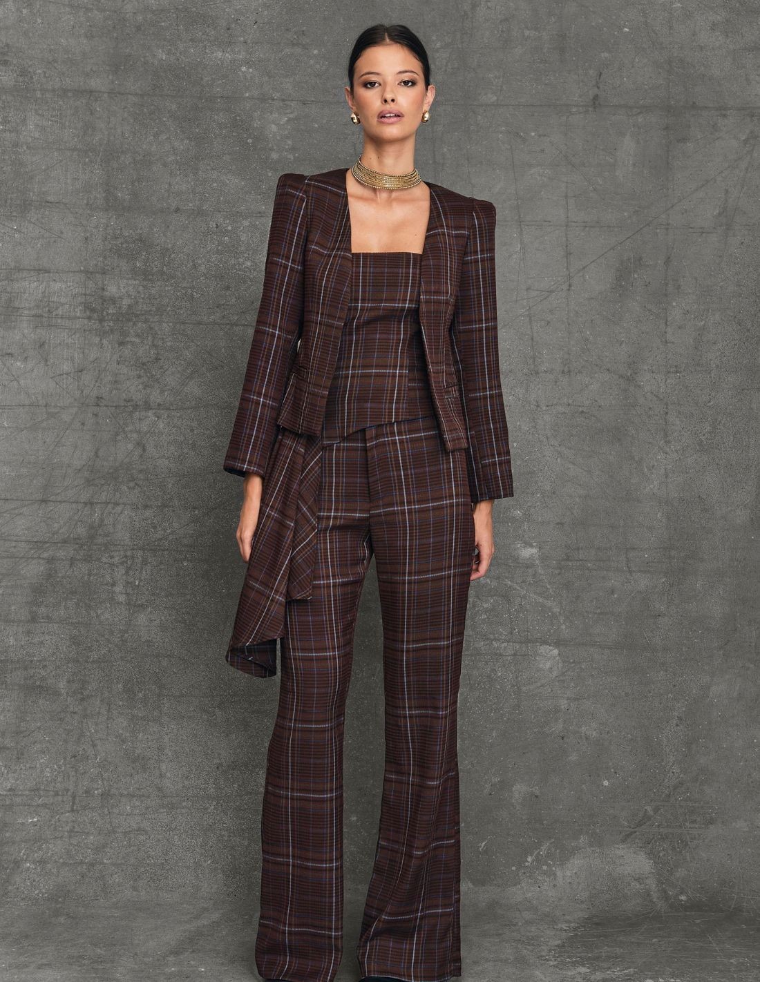Pantalon évasé avec plis devant - Marron foncé - FEMME | H&M FR