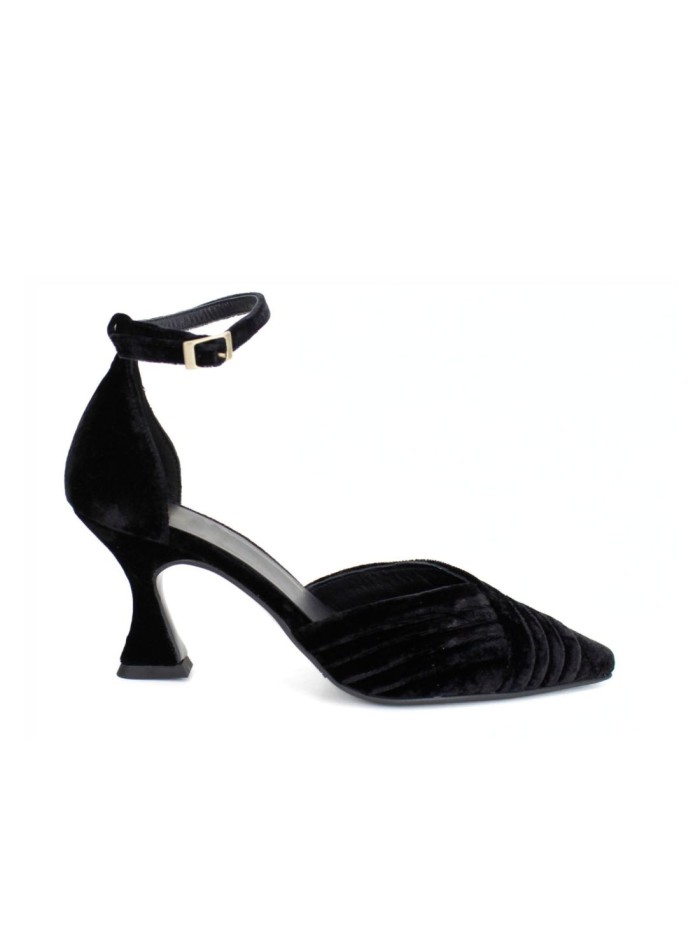 Black velvet guest heeled shoes for women