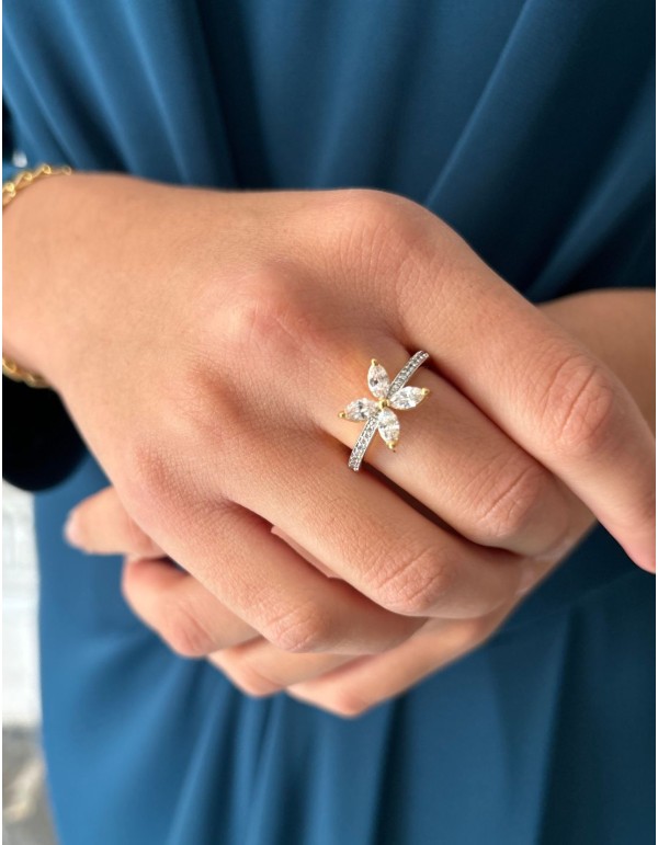 Adjustable flower ring with zirconia 2