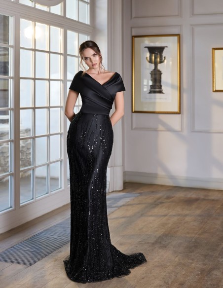 Long ball gown with satin bodice and guipure skirt