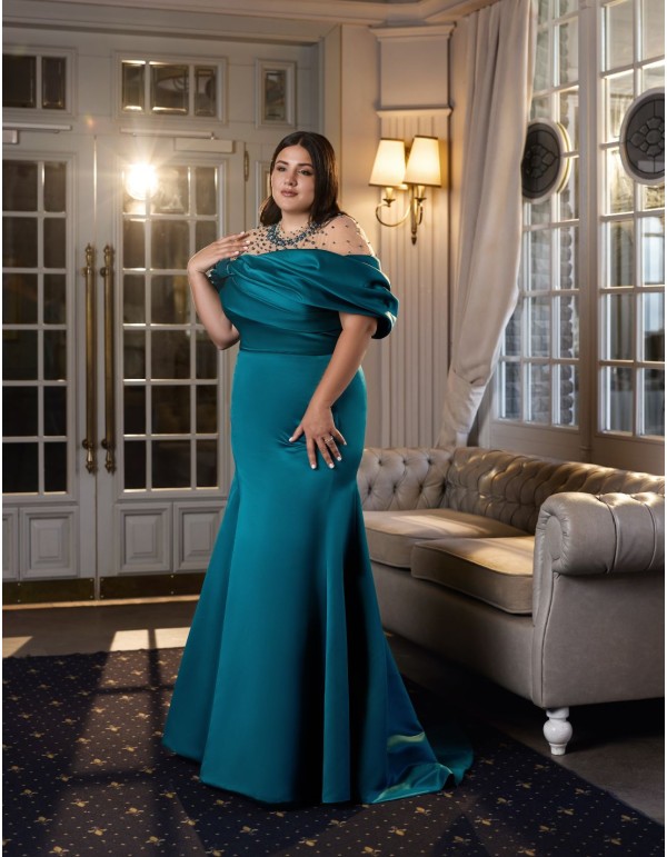 Robe de soirée longue avec corsage sans bretelles et...