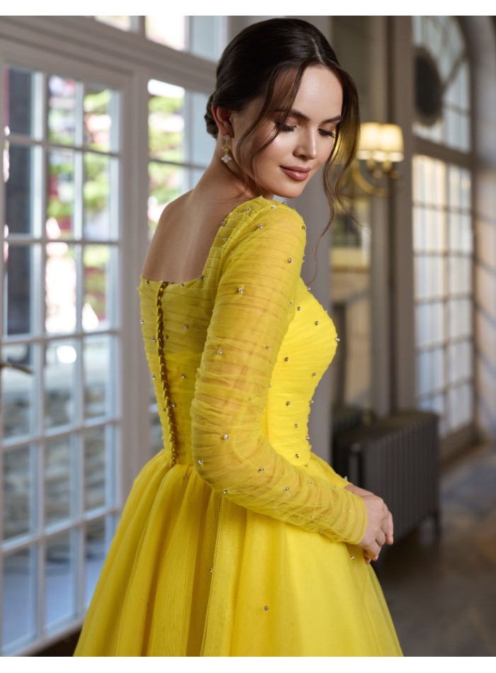 Vestido de fiesta con escote cuadrado y falda...