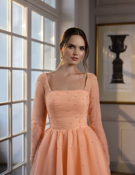 Party dress with square neckline and flowing skirt