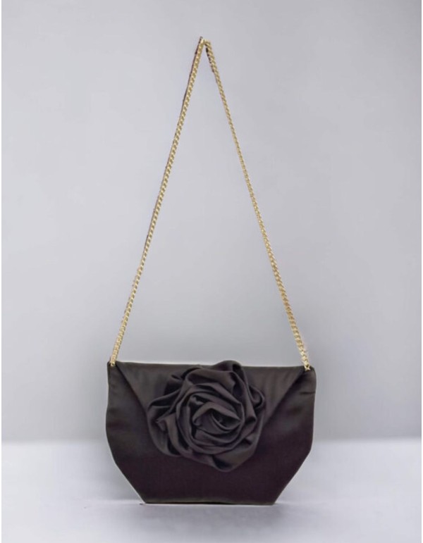 Handbag with maxiflower detail and gold chain inside 2