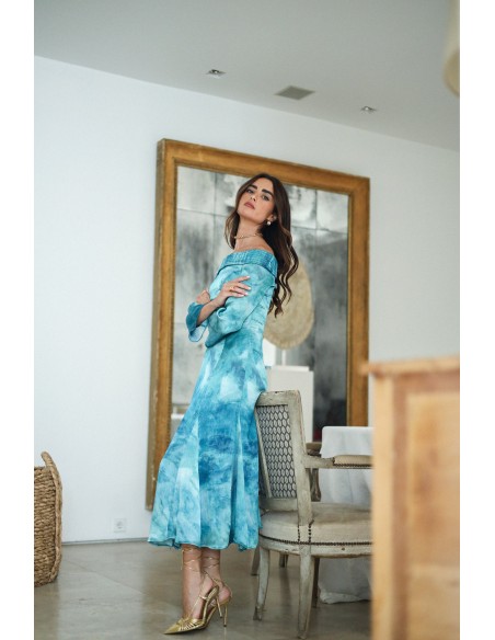 Robe d'invité midi avec jupe godet et encolure bardot