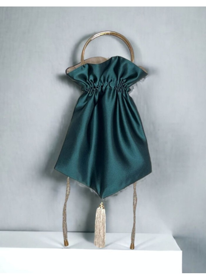 Chapeau melon de fête avec cerceau et franges en satin tissé