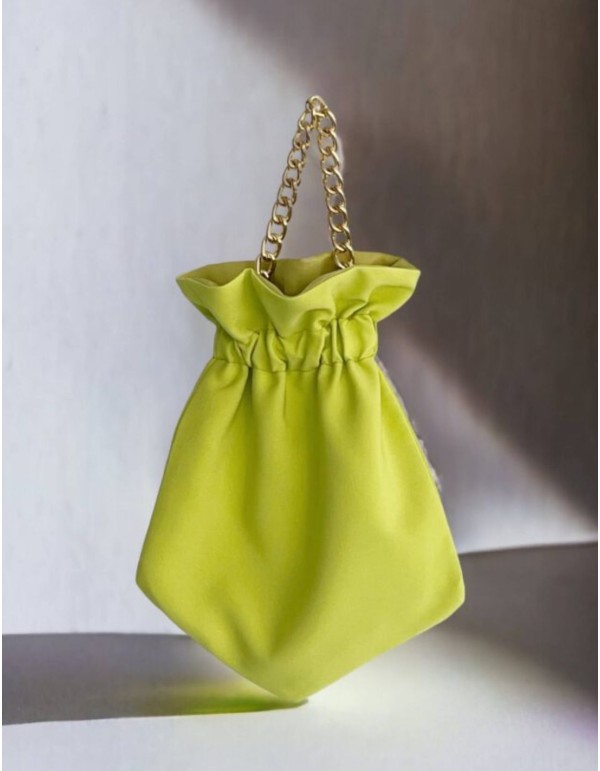 Sac de fête lisse avec chaîne courte tressée et dorée 2