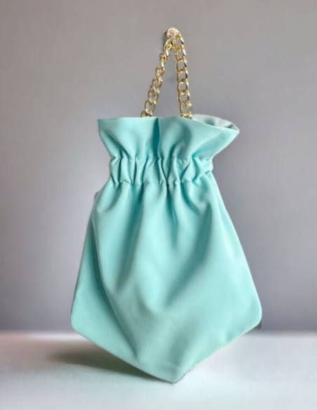Smooth party bag with short braided golden chain