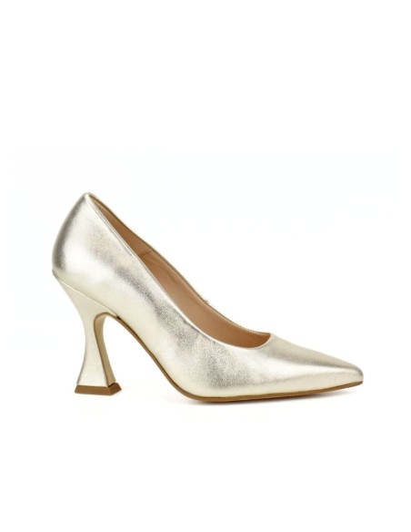 Chaussures dorées à finition métallique et talons trapèze
