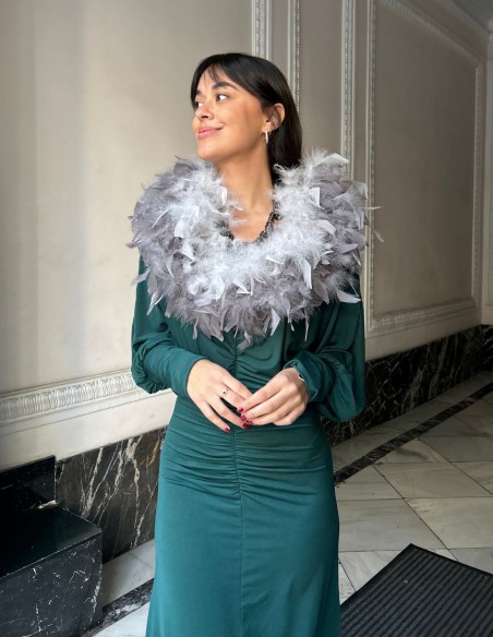 Collar de plumas naturales de marabú