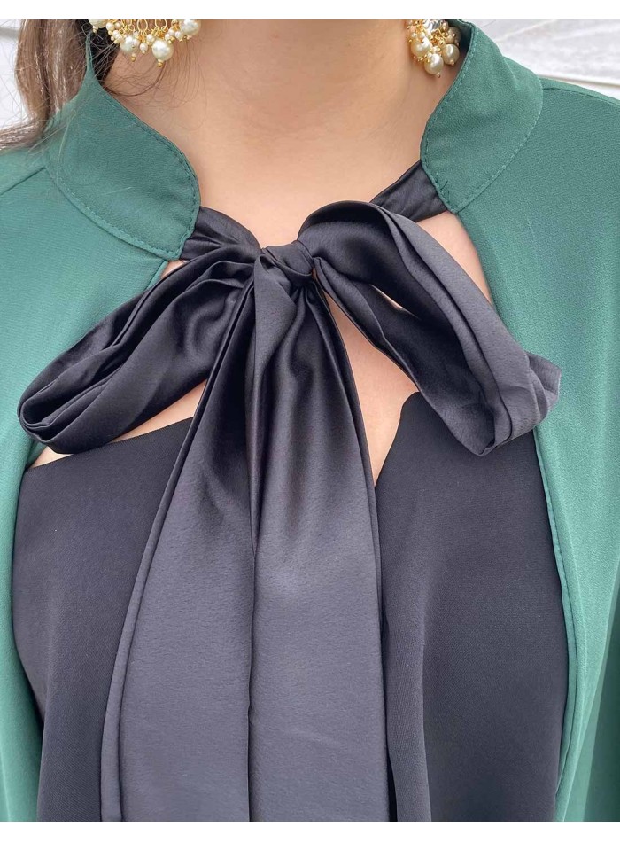 Reversible long event cape with loop