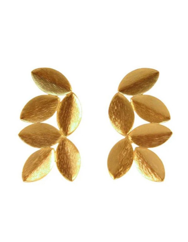 Long leaf-shaped golden earrings