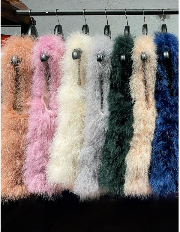 Gilet en plumes d'autruche