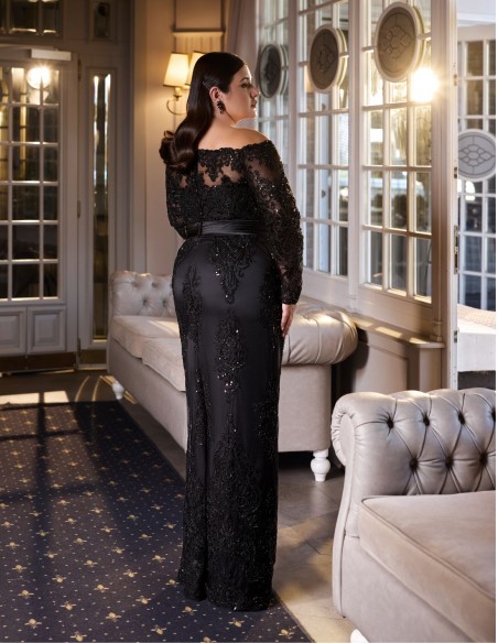 Long party dress for guest with straight skirt and bodice