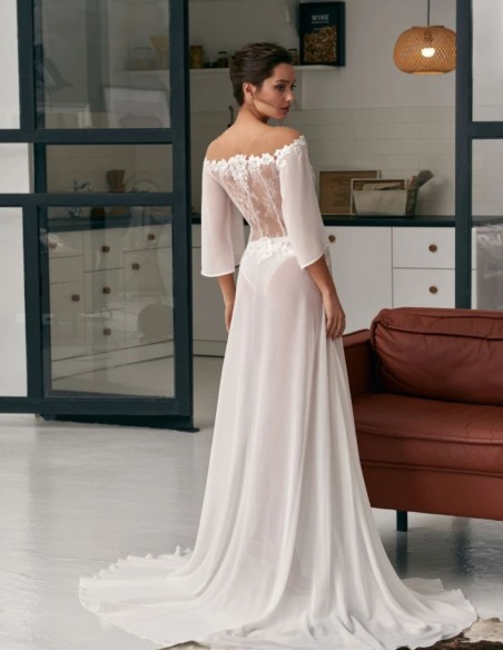 Camisón largo de novia marfil con cuerpo de encaje floral