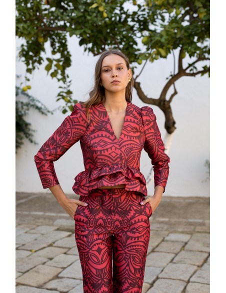 Blusa estampado rojo y burdeos con manga abullonada