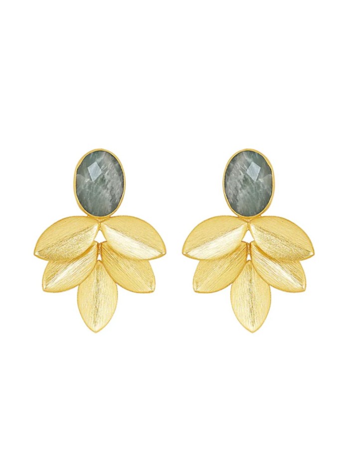 Gold leaf and natural oval stone party earrings in green colour