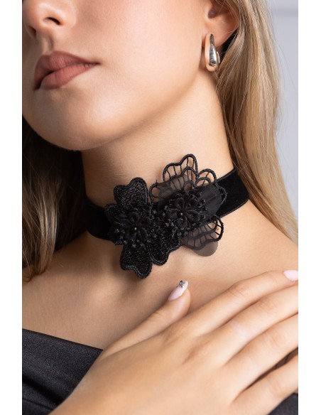 Chocker de fiesta con diseño de flor