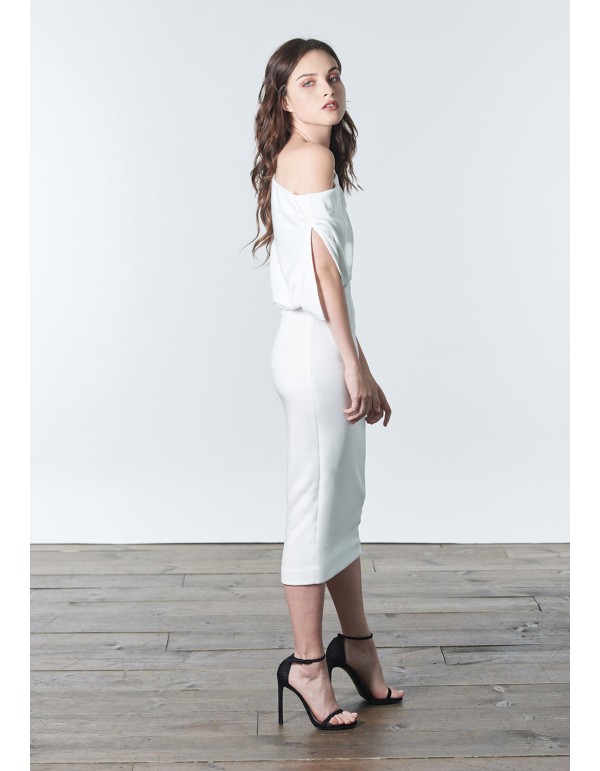 Vestido cóctel blanco de punto con escote bandeau 2