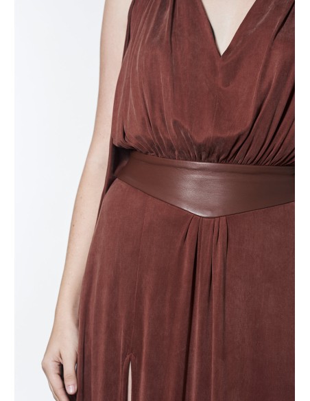 Robe longue avec dos ouvert et ceinture en cuir