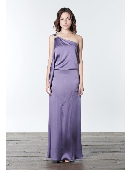 Vestido largo de satén con escote asimétrico Vestido largo de satén con escote asimétrico