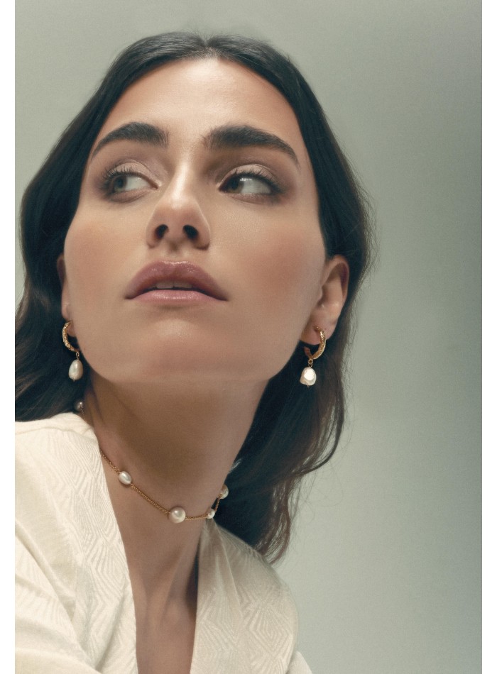 Gold plated earrings with pearl pendants