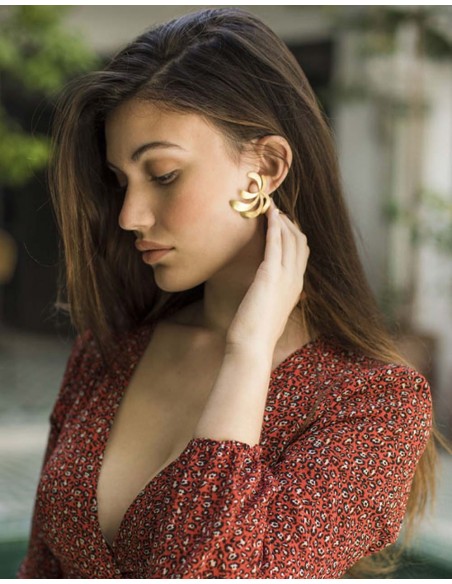 Golden palm-shaped party earrings Acus complementos - 2