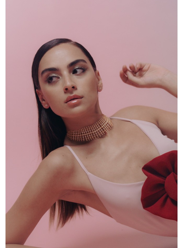 Choker dorado con circonitas
