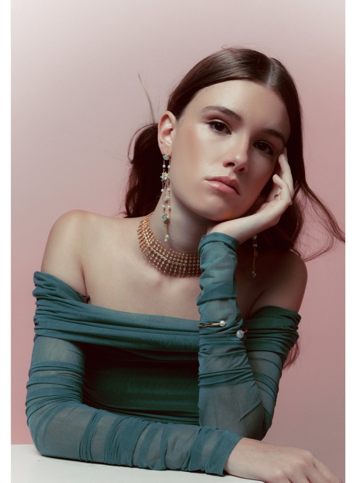 Choker dorado con circonitas