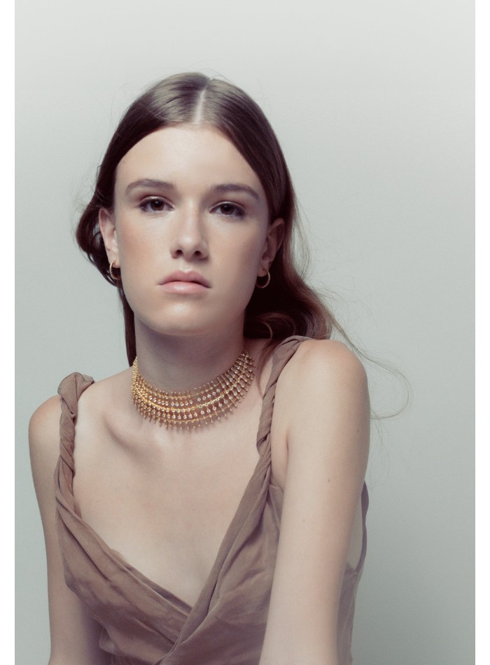 Choker dorado con circonitas